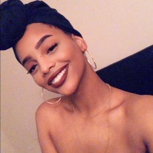 Meet your Posher, Imani